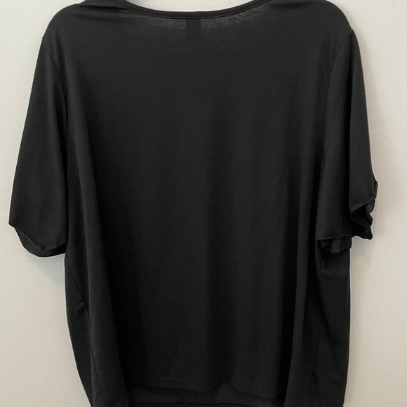 Black Tee with Flowy Sleeves - Picture 3 of 8
